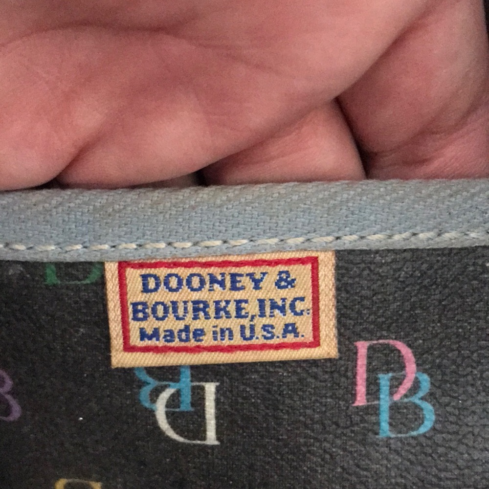 Dooney & buorke graphic purse - Picture 6 of 6